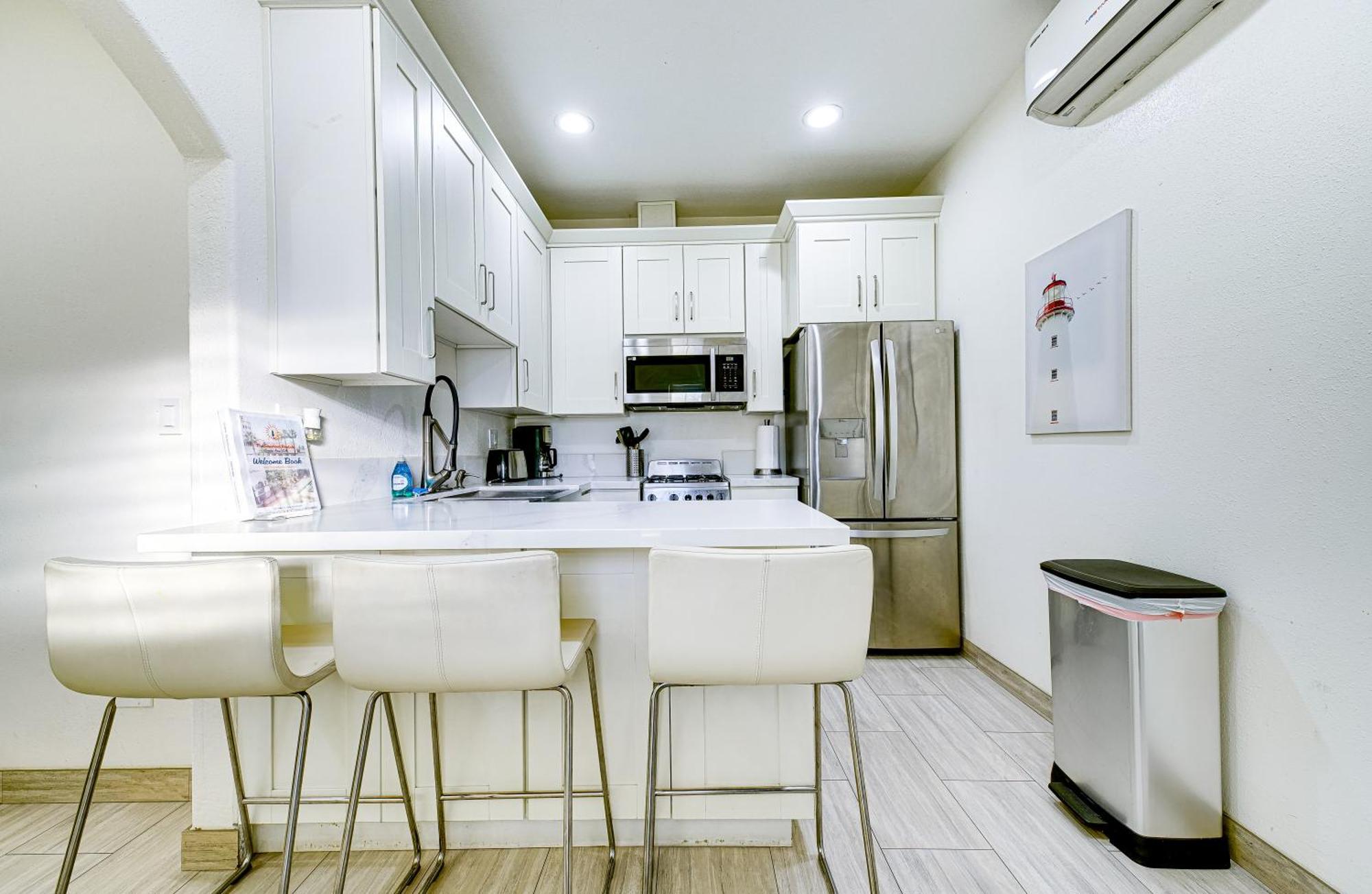 Stylish Modern Home, Ac, Parking & Near Fwys سانتا أنا، كاليفورنيا المظهر الخارجي الصورة
